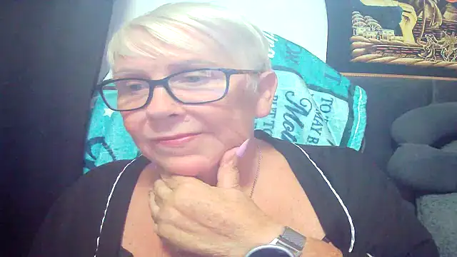 Snapshot of Playful_MILF_Demi chatting on 07-24-26, 11:03 Playful MILF Demi online show from 07-24-26, 11:03