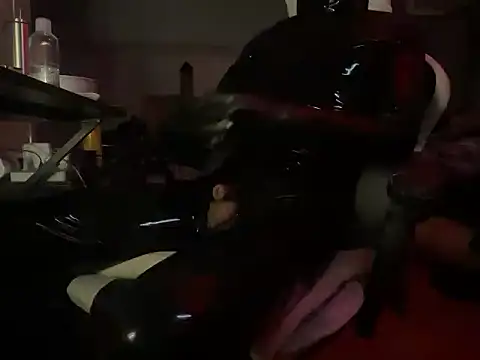 Wuza-H online show from 12-19-25, 07:32