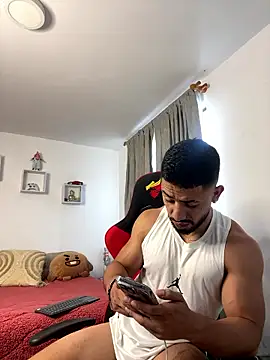 Ezzio Scolaro online show from 01-16-26, 07:51