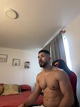 Ezzio Scolaro online show from 03-27-26, 10:20