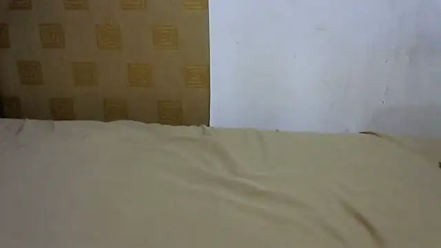 KinkyHalo online show from 10-04-25, 06:44