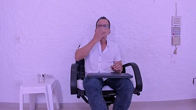  axelking  online show from 02-20-26, 11:32