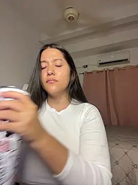 Nhefertary online show from 04-06-26, 03:37