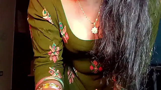 horny milf couple online show from 05-09-26, 06:57