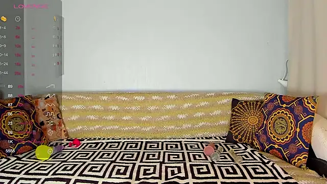 Snapshot of Amalia_Mio chatting on 02-11-26, 09:36 Amalia Mio online show from 02-11-26, 09:36