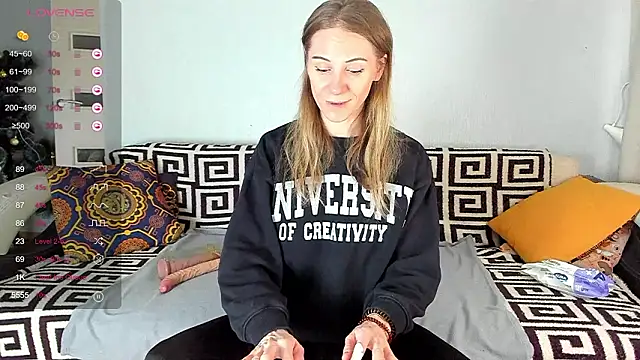 Snapshot of Amalia_Mio chatting on 03-19-26, 08:29 Amalia Mio online show from 03-19-26, 08:29