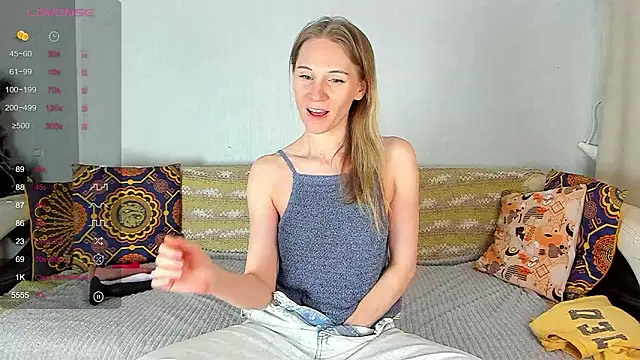 Snapshot of Amalia_Mio chatting on 03-27-26, 09:21 Amalia Mio online show from 03-27-26, 09:21