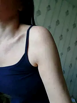 Snapshot of JudyDawn chatting on 04-25-26, 01:41 JudyDawn online show from 04-25-26, 01:41