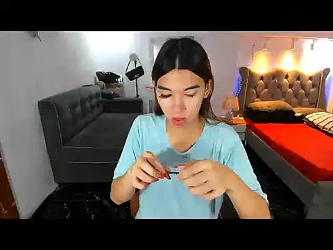 Yourdreamgoddess online show from 06-11-26, 05:22