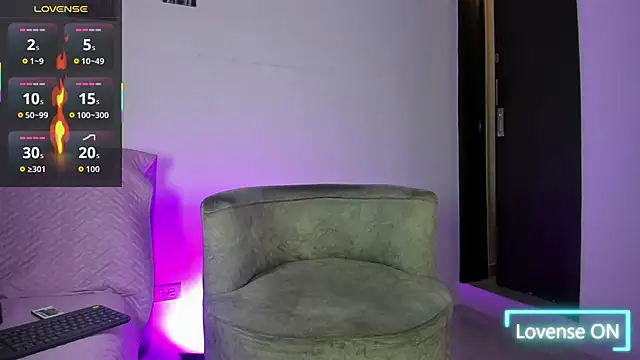 angel kyrozz online show from 06-18-26, 07:07