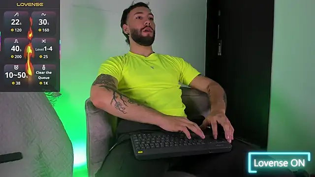 angel kyrozz online show from 06-25-26, 07:07