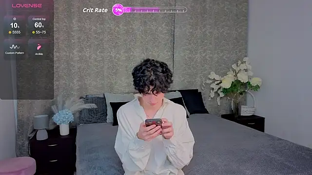 Cute Mike online show from 11-25-25, 03:01