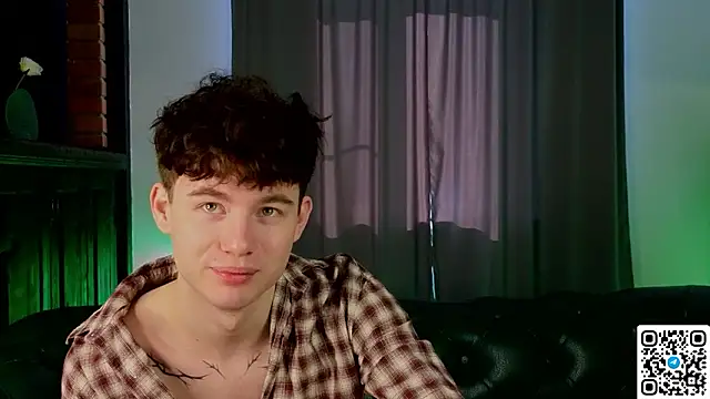 Cute Mike online show from 03-17-26, 03:44