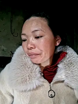 Snapshot of miomio-12 chatting on 02-13-26, 03:19 miomio-12 online show from 02-13-26, 03:19