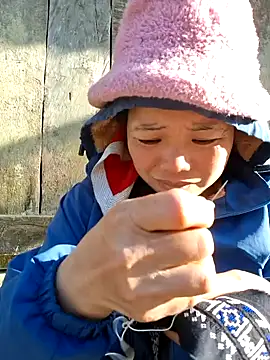 Snapshot of miomio-12 chatting on 02-21-26, 09:32 miomio-12 online show from 02-21-26, 09:32