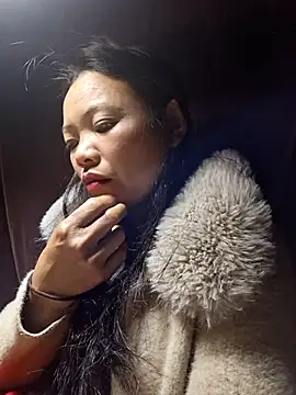 Snapshot of miomio-12 chatting on 03-13-26, 09:21 miomio-12 online show from 03-13-26, 09:21