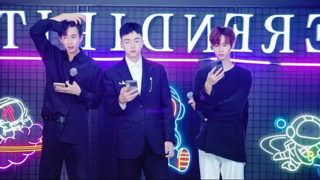 Boygayhouse online show from 10-19-25, 08:15