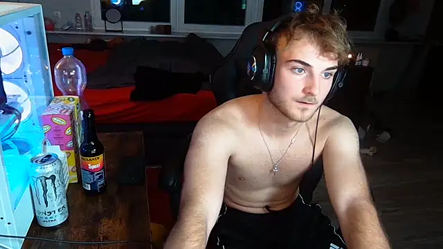 WolkenJunge2006 online show from 10-05-25, 06:50