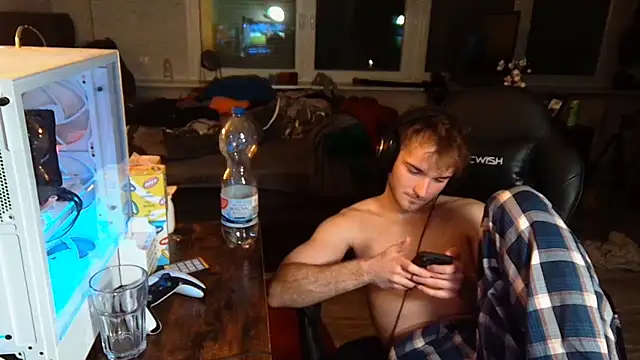 WolkenJunge2006 online show from 11-10-25, 09:47