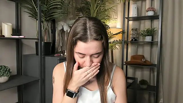 ThelmaJusto online show from 11-07-25, 03:45