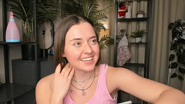 ThelmaJusto online show from 02-05-26, 04:11