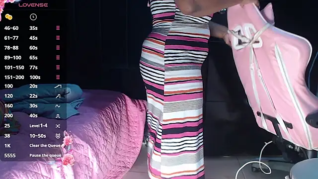 Kim Browns online show from 06-17-26, 02:03