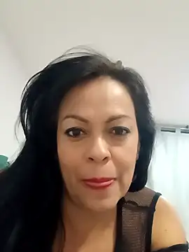 Snapshot of Lucia-Naughty chatting on 10-09-25, 01:25 Lucia-Naughty online show from 10-09-25, 01:25