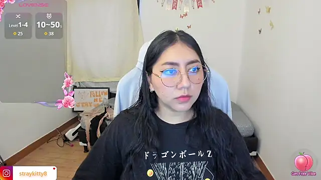 Snapshot of LoveLyy- chatting on 11-02-25, 03:36 LoveLyy- online show from 11-02-25, 03:36