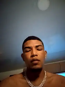 Snapshot of oxurito chatting on 10-05-25, 02:10 oxurito online show from 10-05-25, 02:10