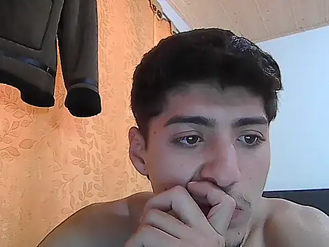 JULIANGREY online show from 10-05-25, 08:29