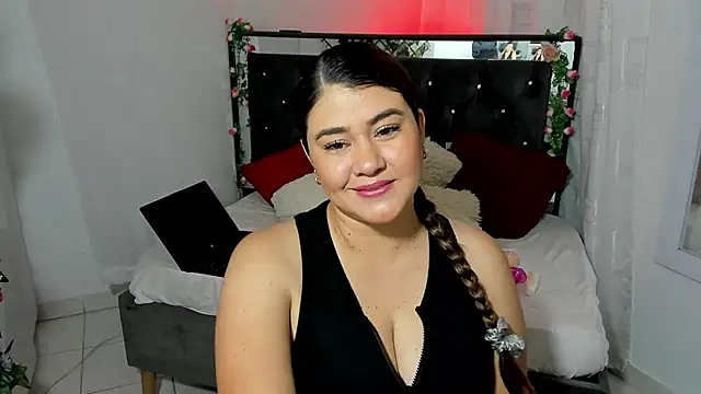 Sarah bigass Co online show from 10-30-25, 08:09