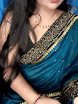 Snapshot of Rashmi_011 chatting on 04-04-26, 11:57 Rashmi 011 online show from 04-04-26, 11:57