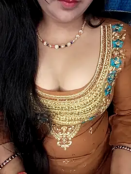 Snapshot of Rashmi_011 chatting on 04-05-26, 11:57 Rashmi 011 online show from 04-05-26, 11:57
