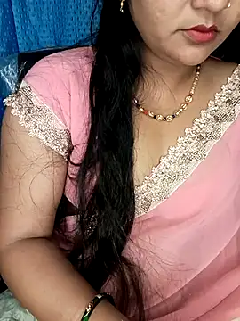 Snapshot of Rashmi_011 chatting on 04-20-26, 12:02 Rashmi 011 online show from 04-20-26, 12:02