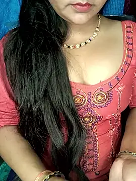Snapshot of Rashmi_011 chatting on 04-22-26, 02:36 Rashmi 011 online show from 04-22-26, 02:36