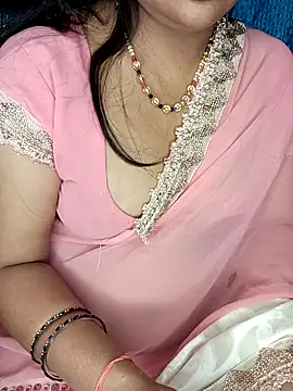 Snapshot of Rashmi_011 chatting on 04-24-26, 03:53 Rashmi 011 online show from 04-24-26, 03:53
