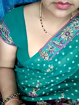 Snapshot of Rashmi_011 chatting on 04-26-26, 11:57 Rashmi 011 online show from 04-26-26, 11:57