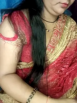 Snapshot of Rashmi_011 chatting on 04-30-26, 12:06 Rashmi 011 online show from 04-30-26, 12:06