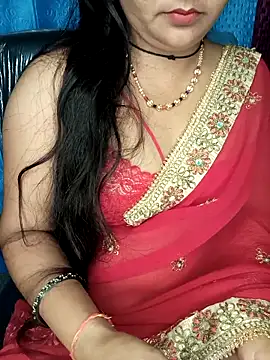 Snapshot of Rashmi_011 chatting on 05-01-26, 12:37 Rashmi 011 online show from 05-01-26, 12:37