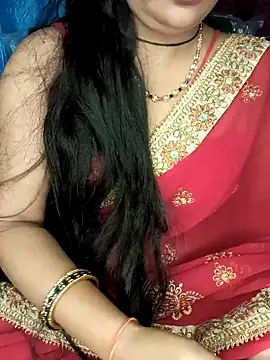 Snapshot of Rashmi_011 chatting on 05-03-26, 12:16 Rashmi 011 online show from 05-03-26, 12:16