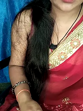 Snapshot of Rashmi_011 chatting on 05-12-26, 11:46 Rashmi 011 online show from 05-12-26, 11:46