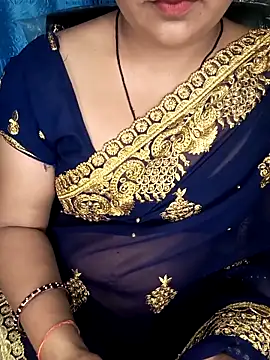 Snapshot of Rashmi_011 chatting on 05-13-26, 03:31 Rashmi 011 online show from 05-13-26, 03:31