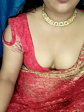 Snapshot of Rashmi_011 chatting on 05-16-26, 12:18 Rashmi 011 online show from 05-16-26, 12:18