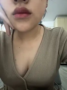 Titlelove online show from 11-19-25, 08:47