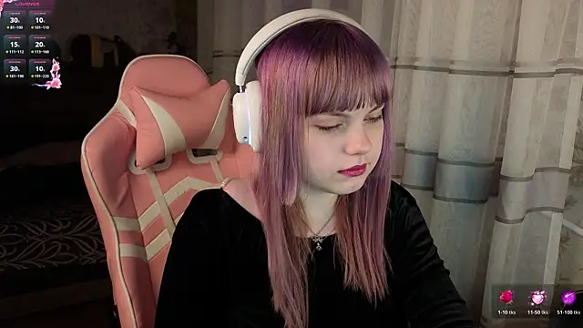 Snapshot of KristiBloom chatting on 03-06-26, 09:44 KristiBloom online show from 03-06-26, 09:44