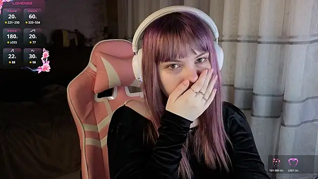 Snapshot of KristiBloom chatting on 03-08-26, 12:41 KristiBloom online show from 03-08-26, 12:41