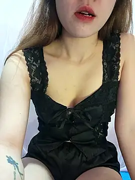 LylyCii6969 online show from 12-15-25, 11:31