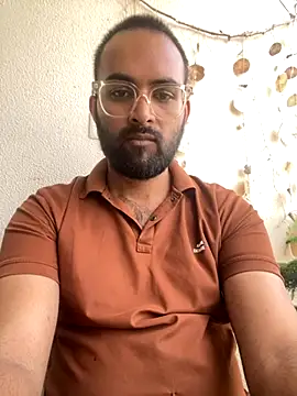 rajasthanichora1310 online show from 11-01-25, 10:06