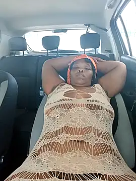 Snapshot of Bigboobsbooty chatting on 02-11-26, 12:32 Bigboobsbooty online show from 02-11-26, 12:32