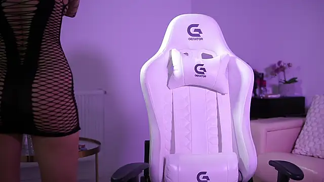 GiaInked online show from 11-29-25, 09:29